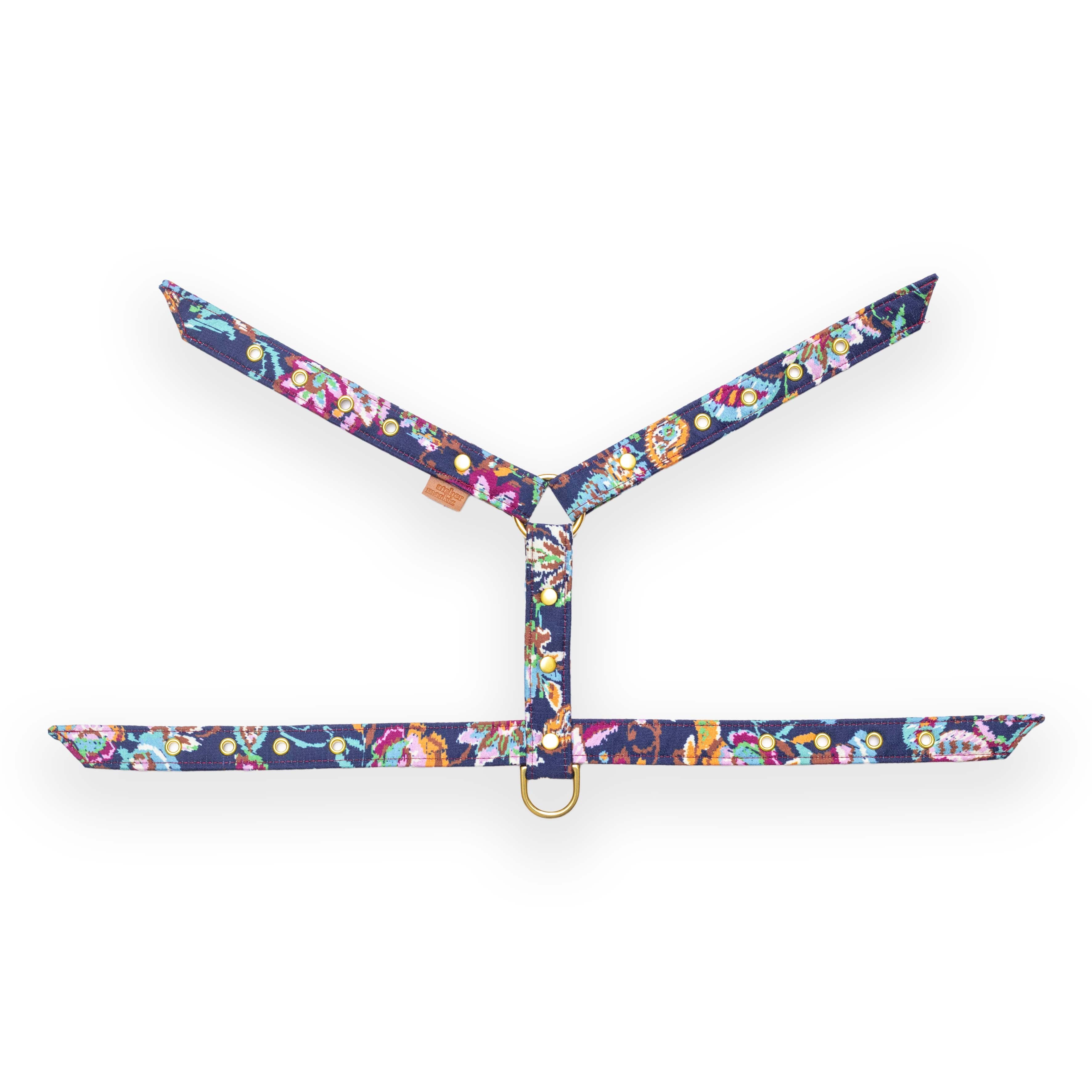 Dessus de harnais à motifs