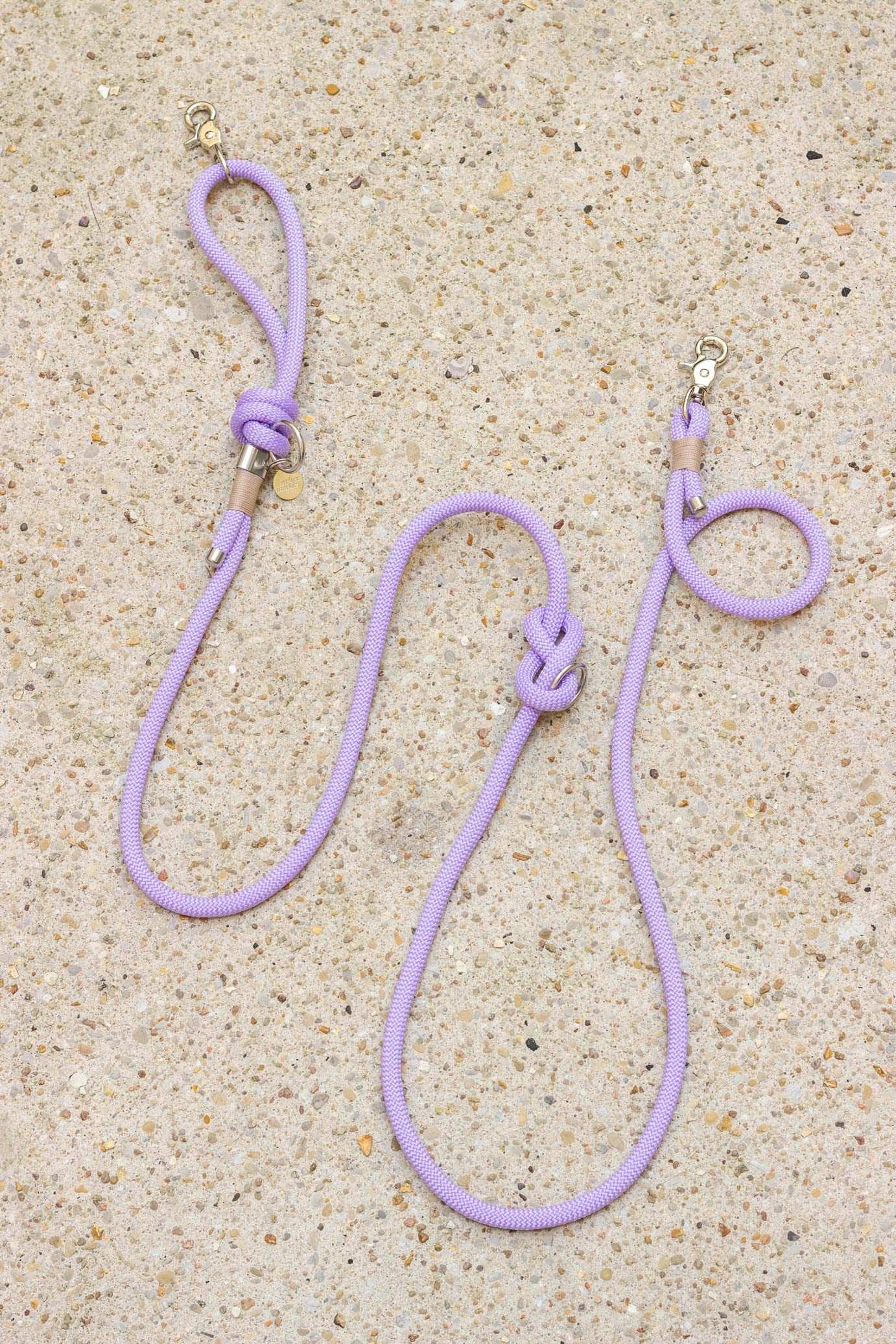Lilac leash