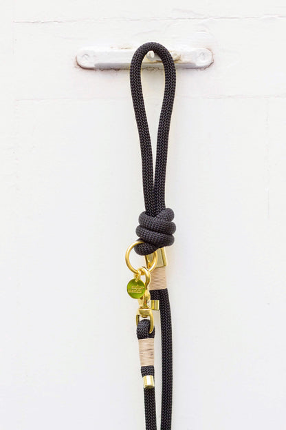 Cobalt leash